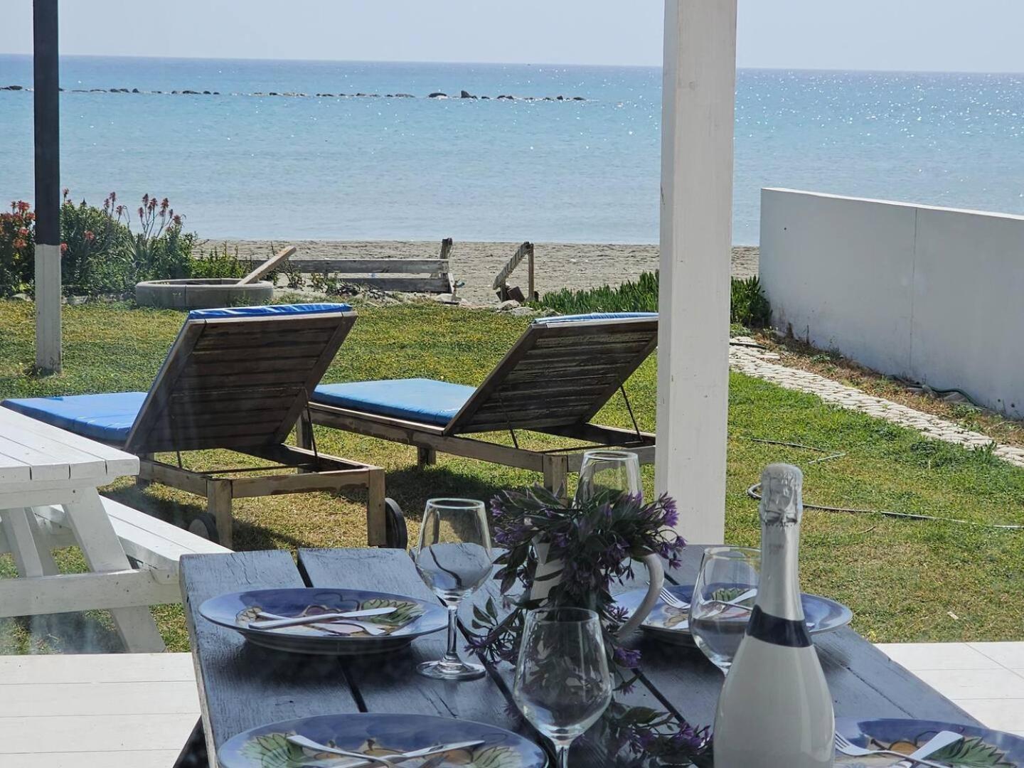 Ammos Beachfront Villa Paradise Larnaca Exteriér fotografie