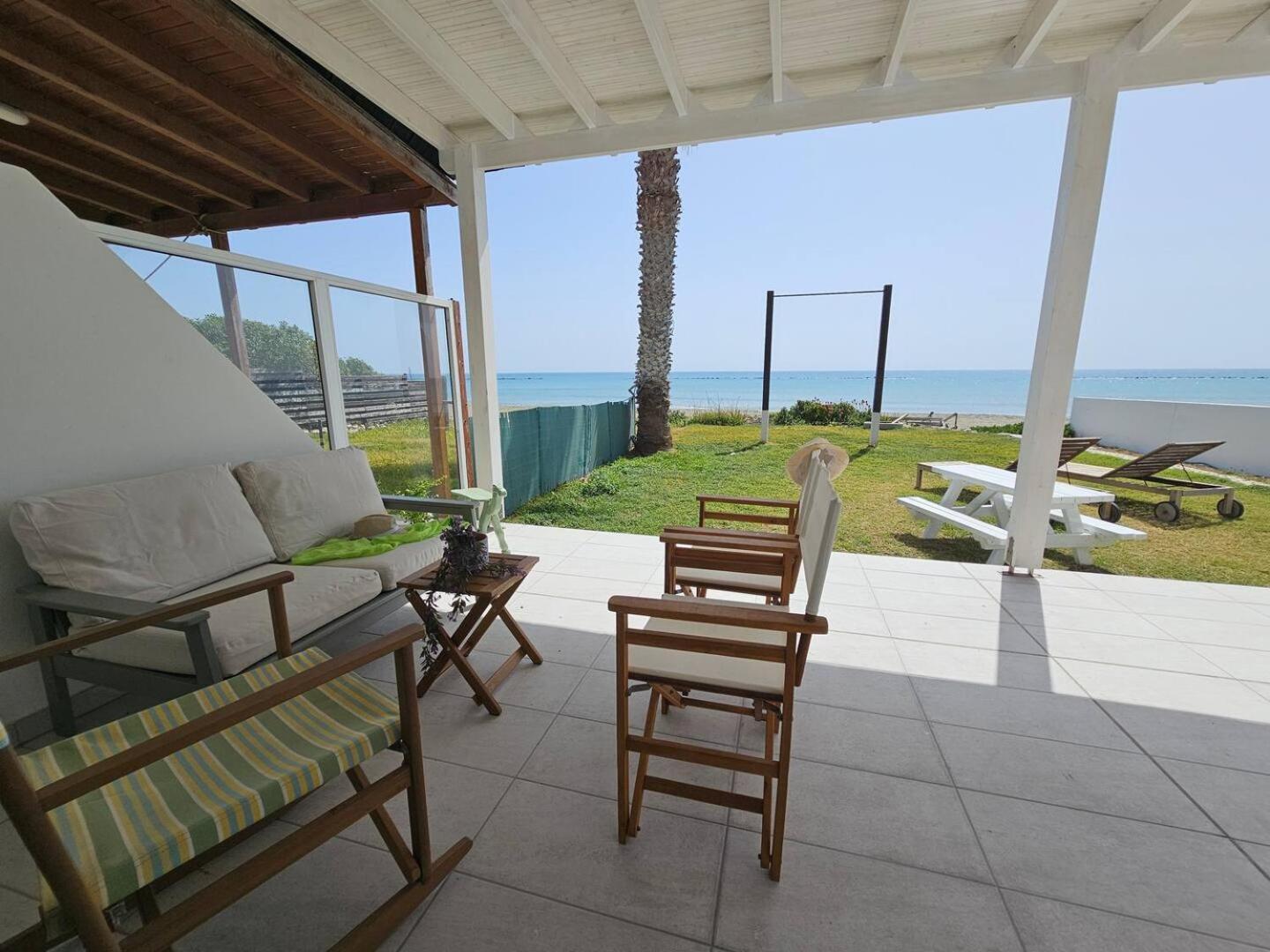 Ammos Beachfront Villa Paradise Larnaca Exteriér fotografie