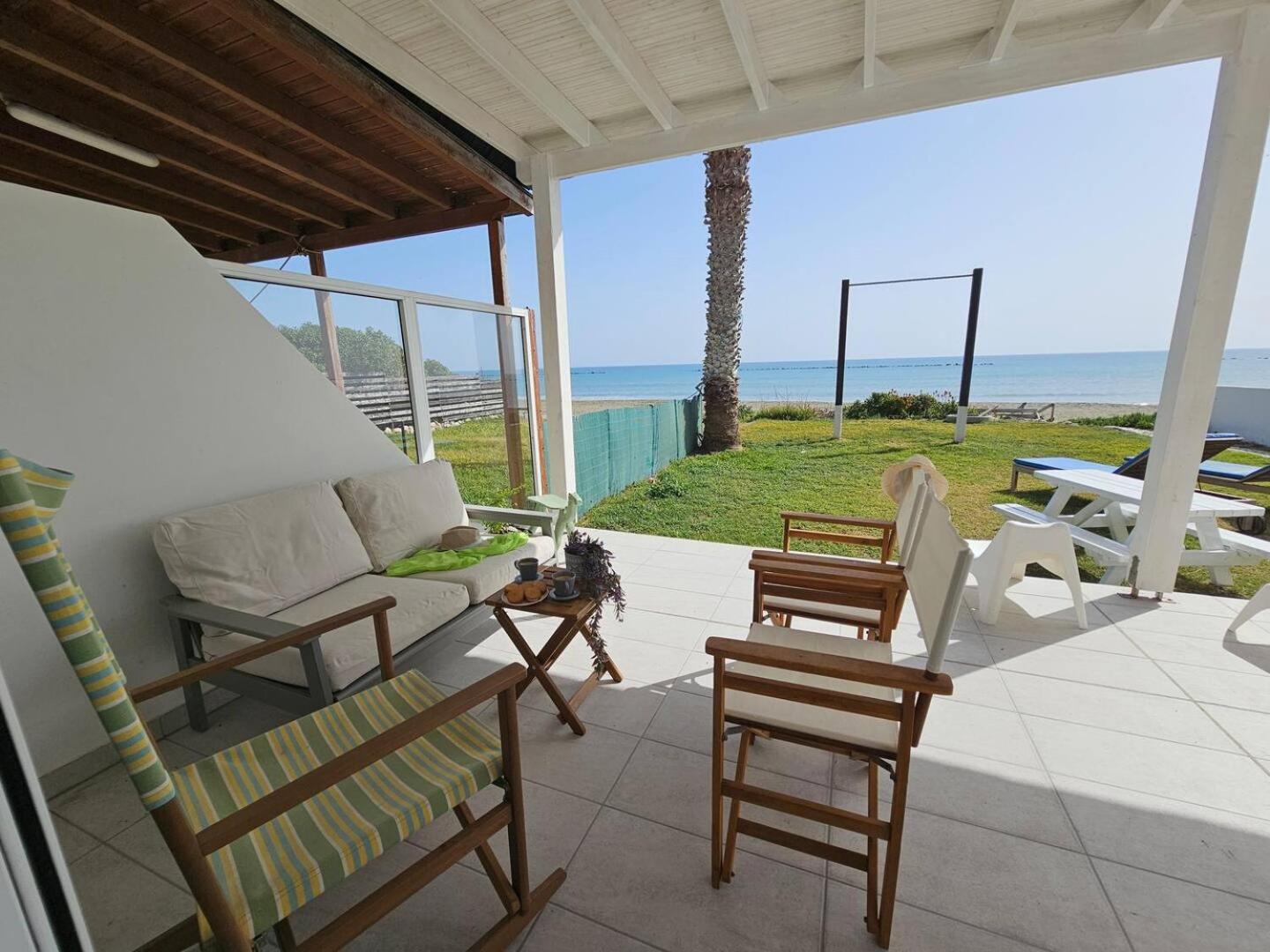 Ammos Beachfront Villa Paradise Larnaca Exteriér fotografie
