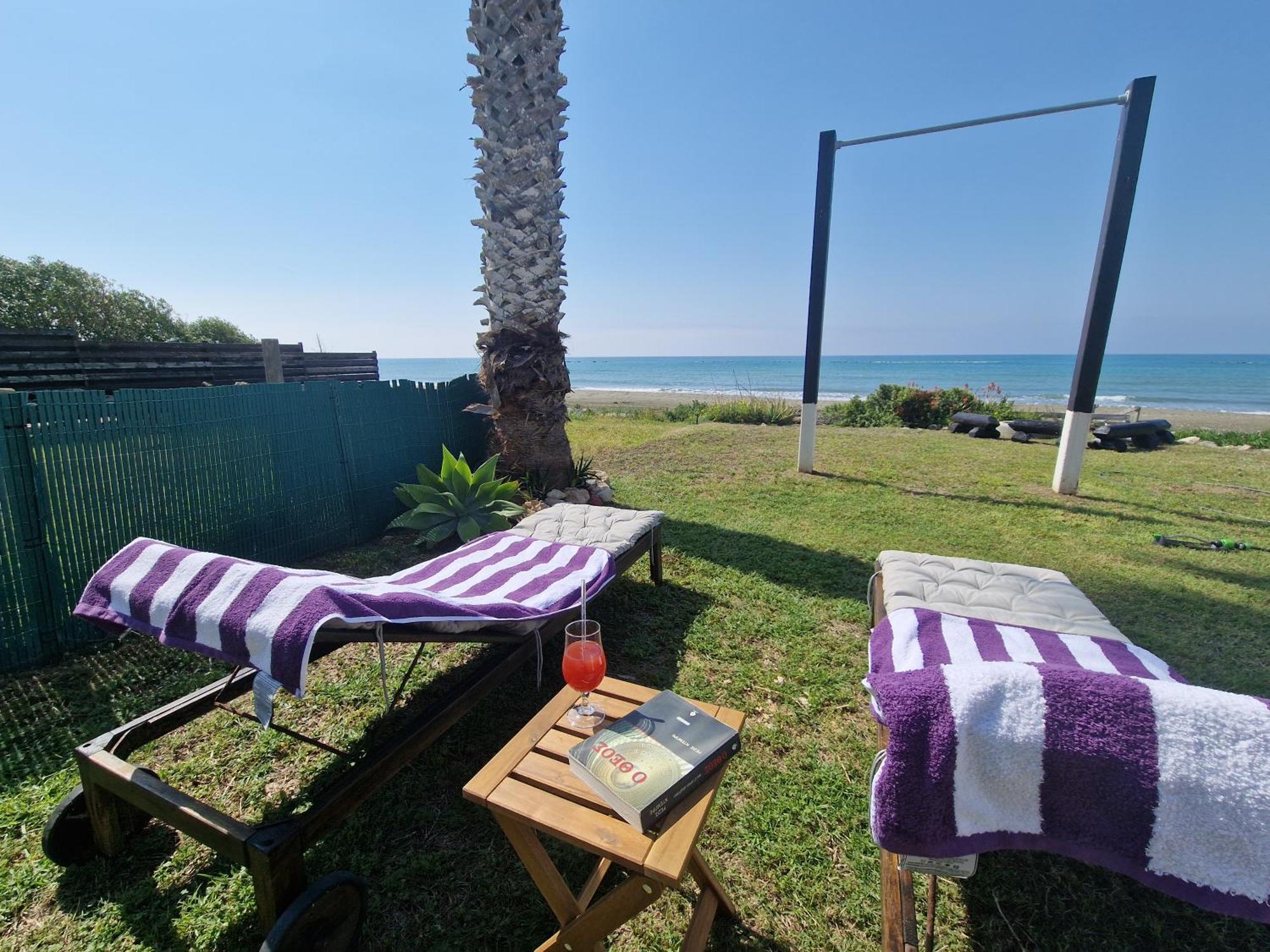 Ammos Beachfront Villa Paradise Larnaca Exteriér fotografie