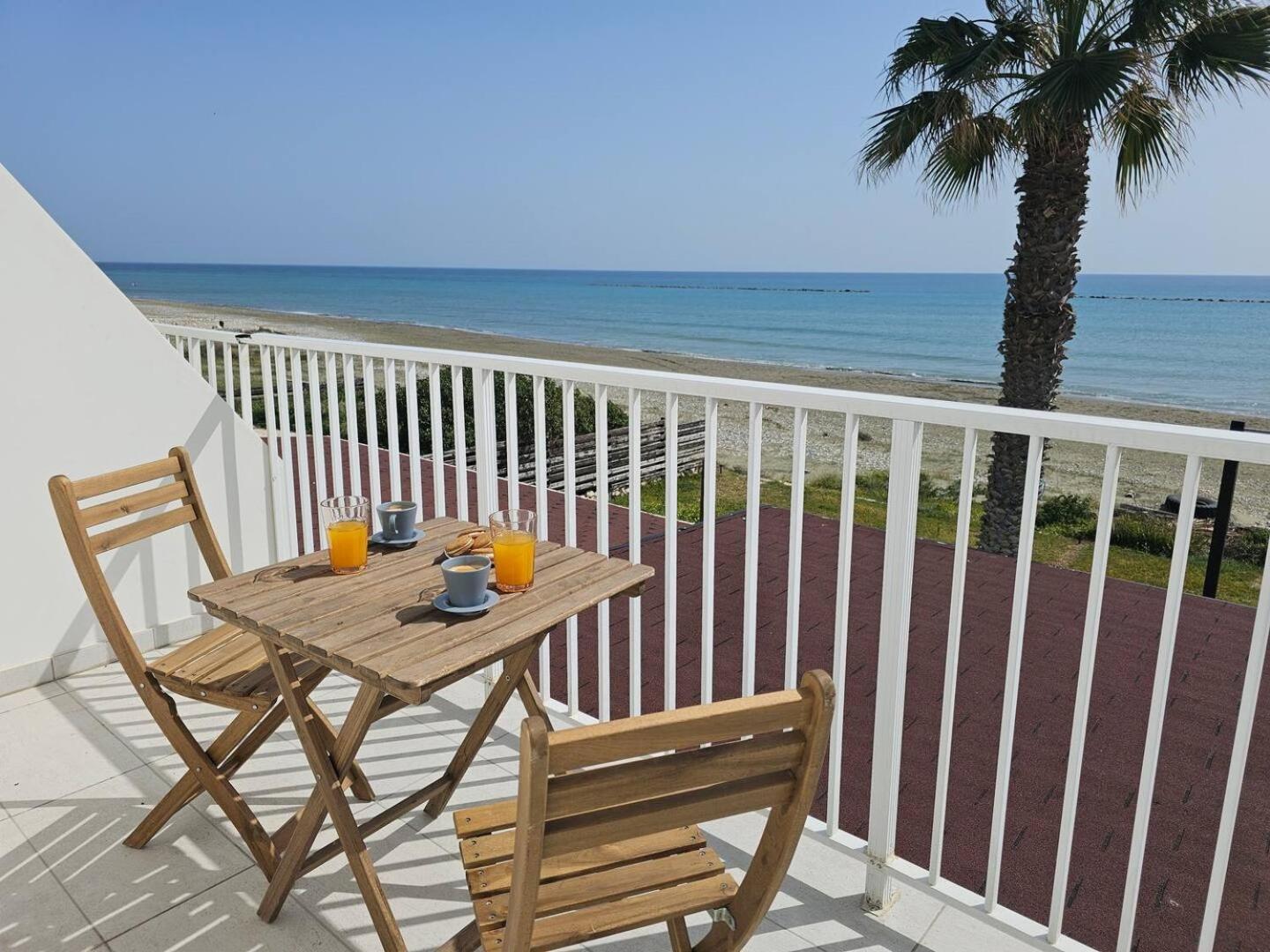 Ammos Beachfront Villa Paradise Larnaca Exteriér fotografie
